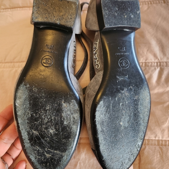 Chanel Flats In suede - Picture 10 of 16
